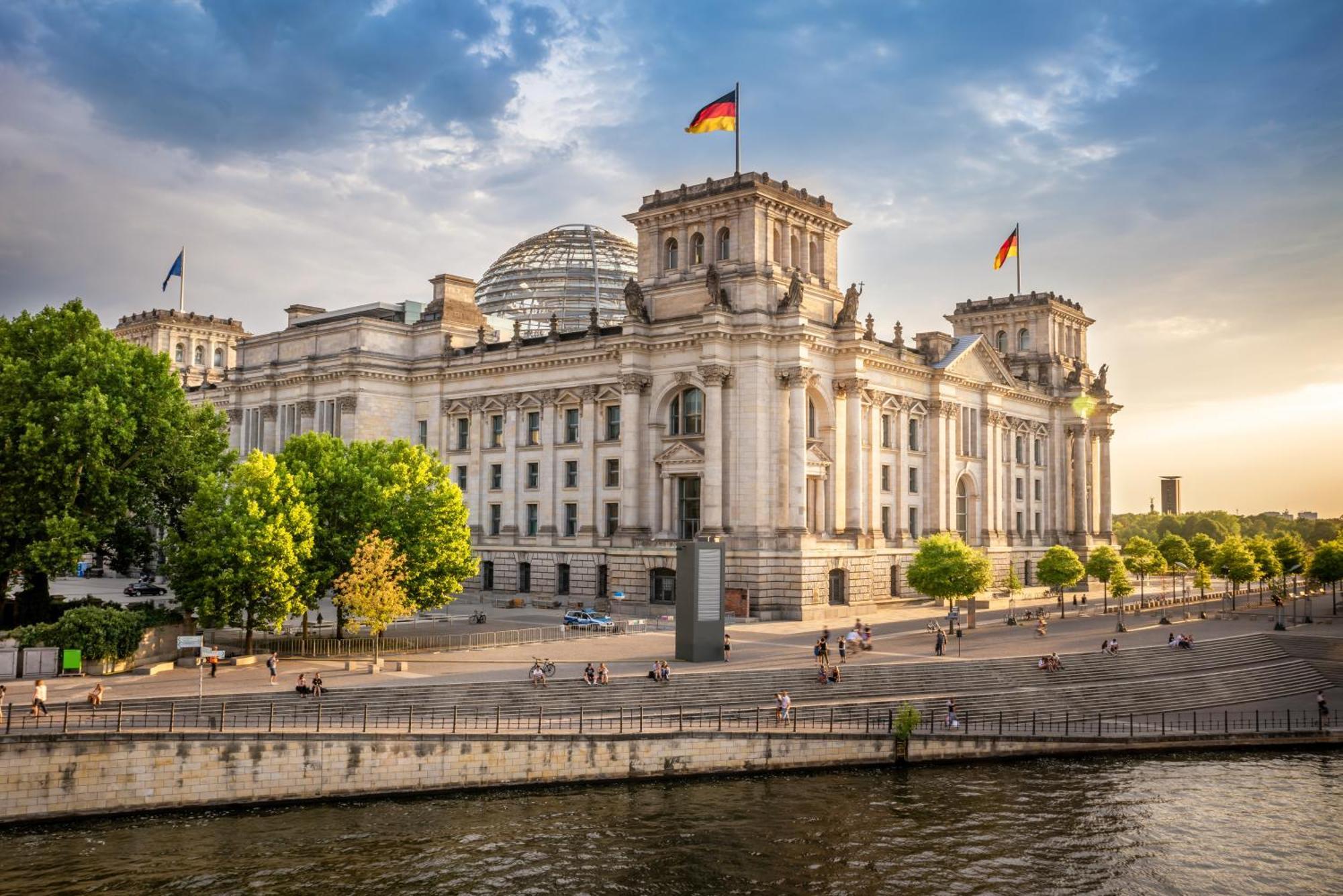 Homely - Spacious Flat Quiet, Friedrichstrasse, River Appartement