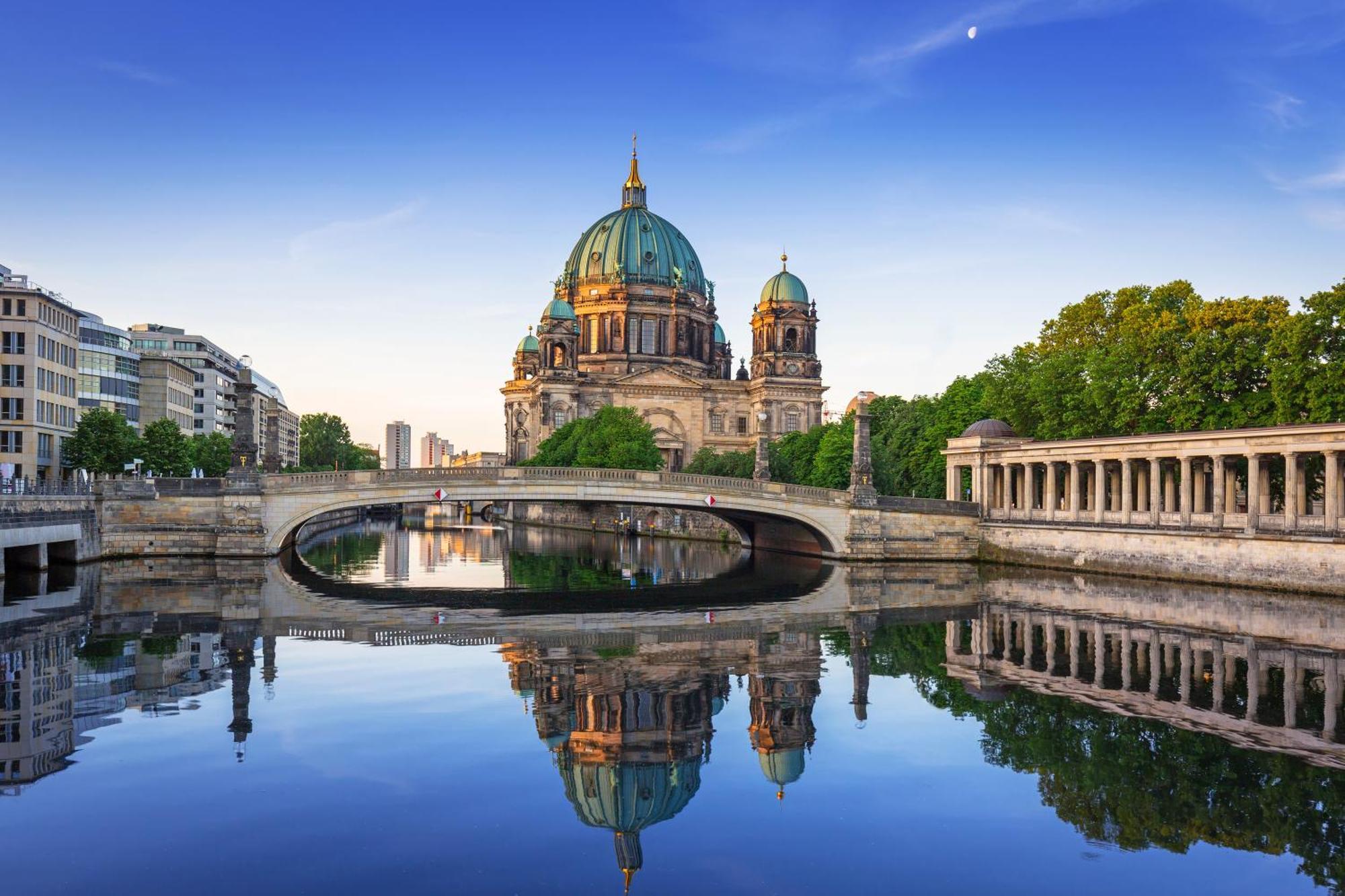 Appartement Homely - Spacious Flat Quiet, Friedrichstrasse, River