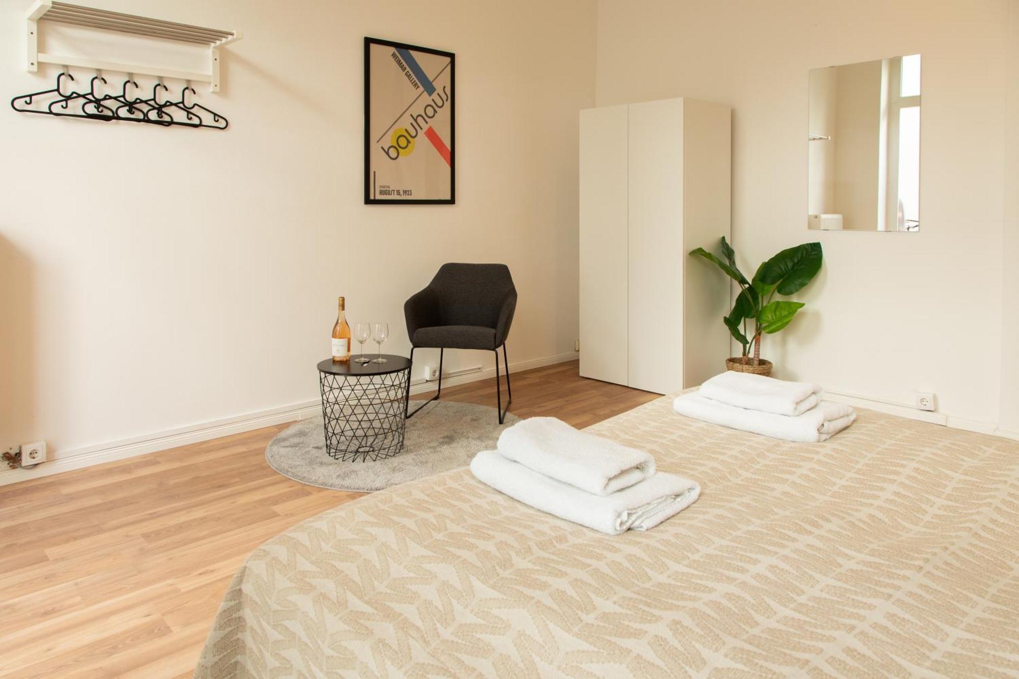 Homely - Spacious Flat Quiet, Friedrichstrasse, River Berlijn