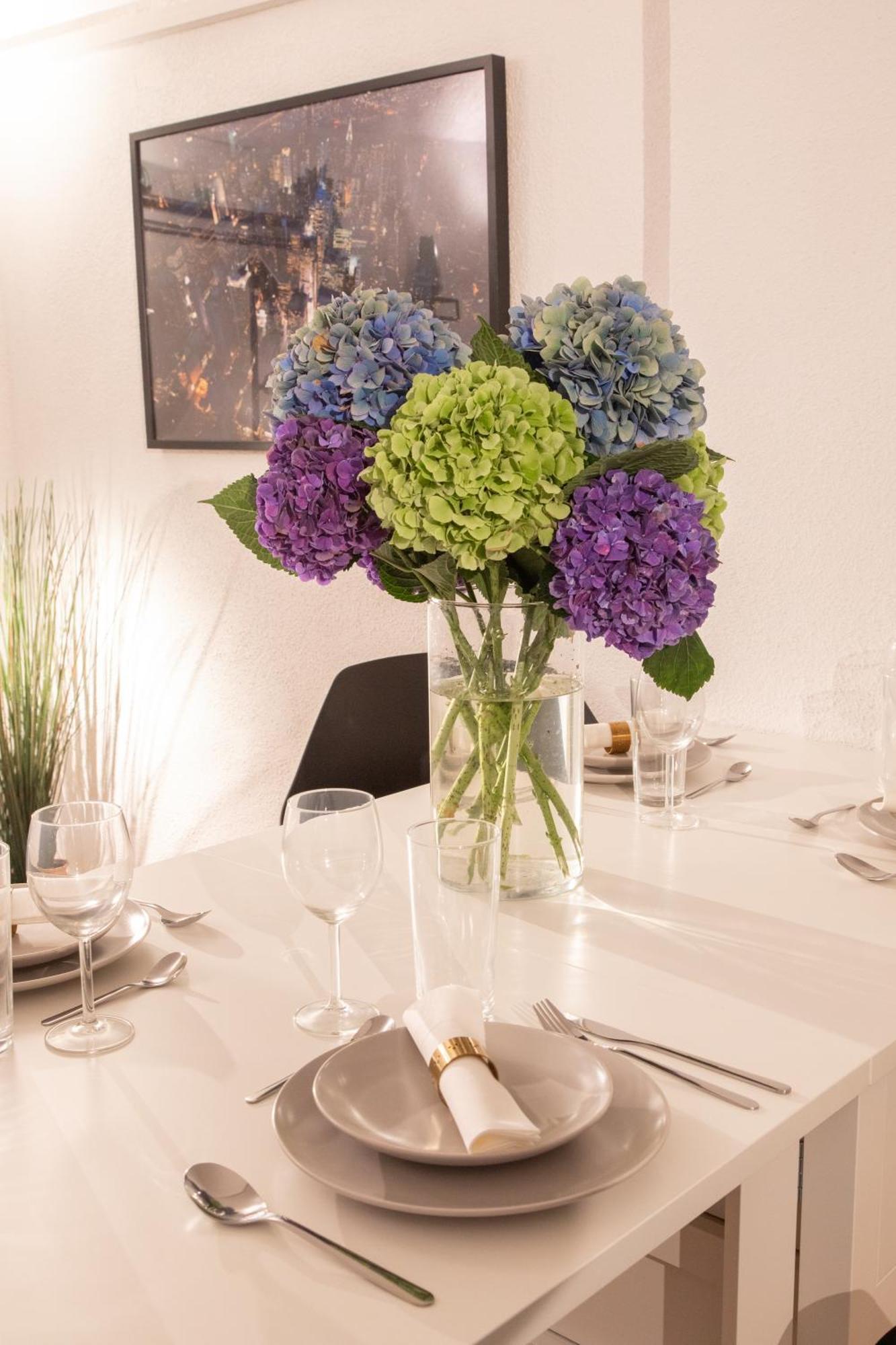 Appartement Homely - Spacious Flat Quiet, Friedrichstrasse, River